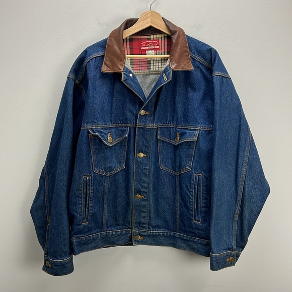Vintage Marlboro Country Store Blue Denim Jacket Leather Collar Medium VTG